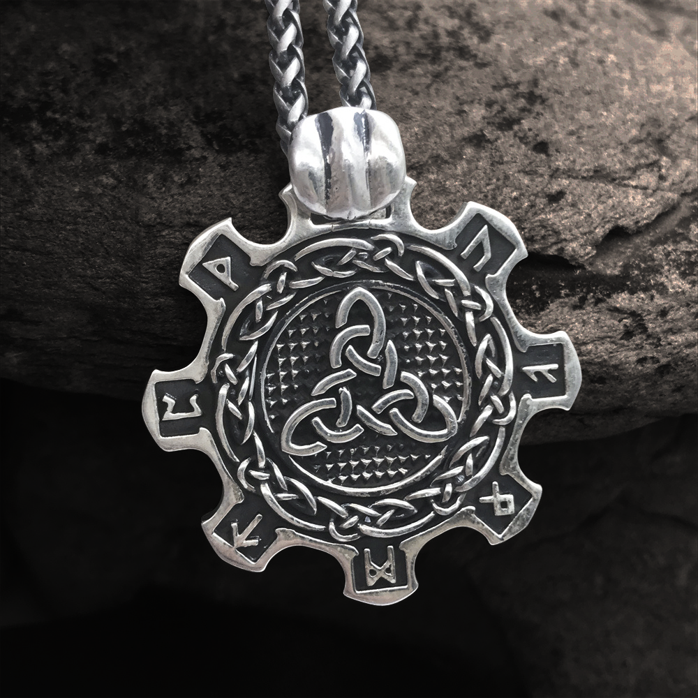 925 Silver Triangle Knot Viking Pendant